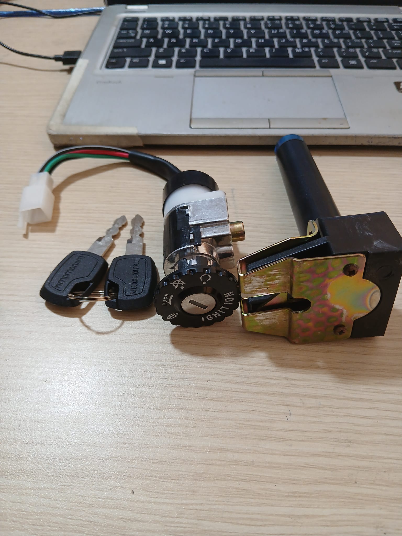 Bộ ổ khóa xe điện 133S , 133S plus