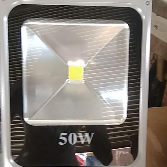 Đèn pha led 50w