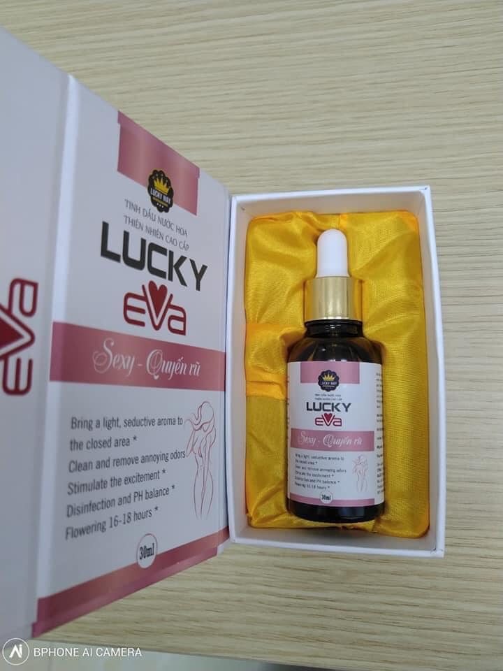 Tinh dầu nước hoa vùng kín Lucky Eva (Lọ 30ml)