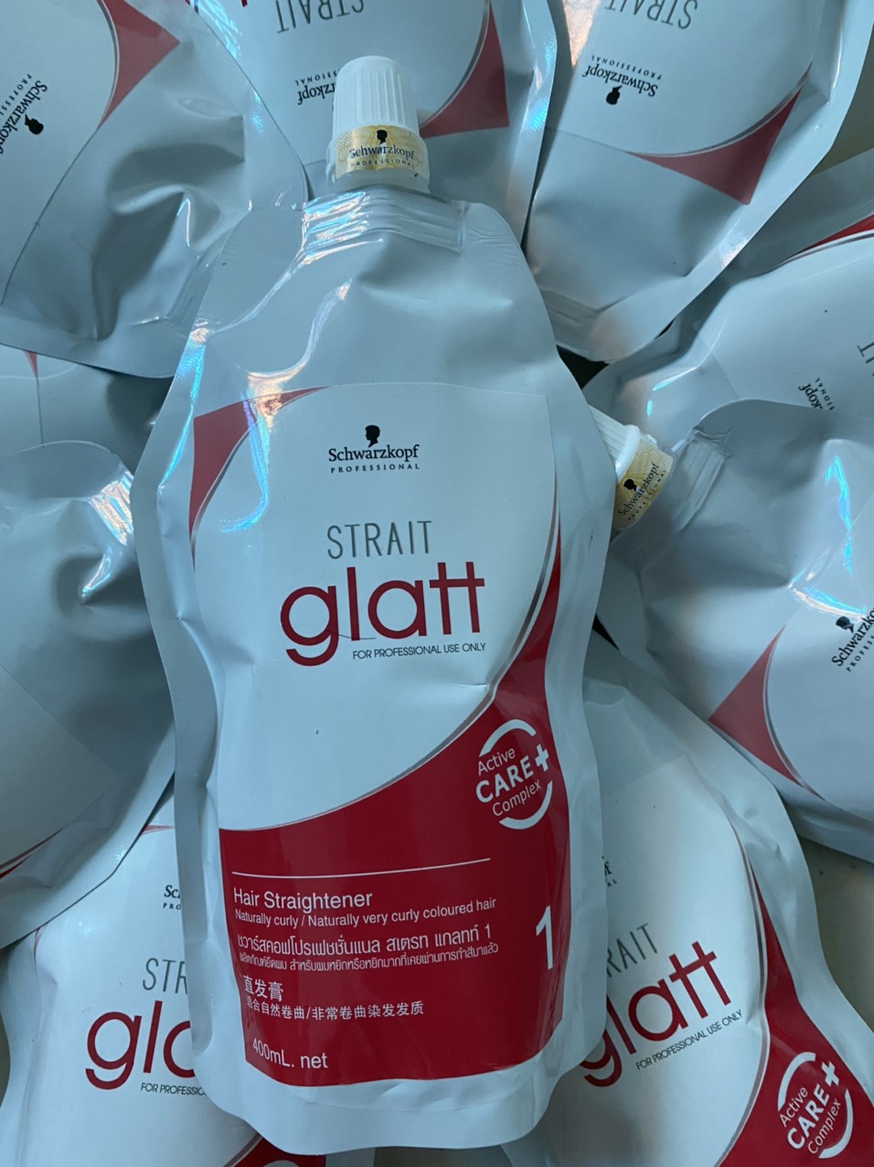 Kem Duỗi Tóc Strait Glatt SChwarzkopf 400gr