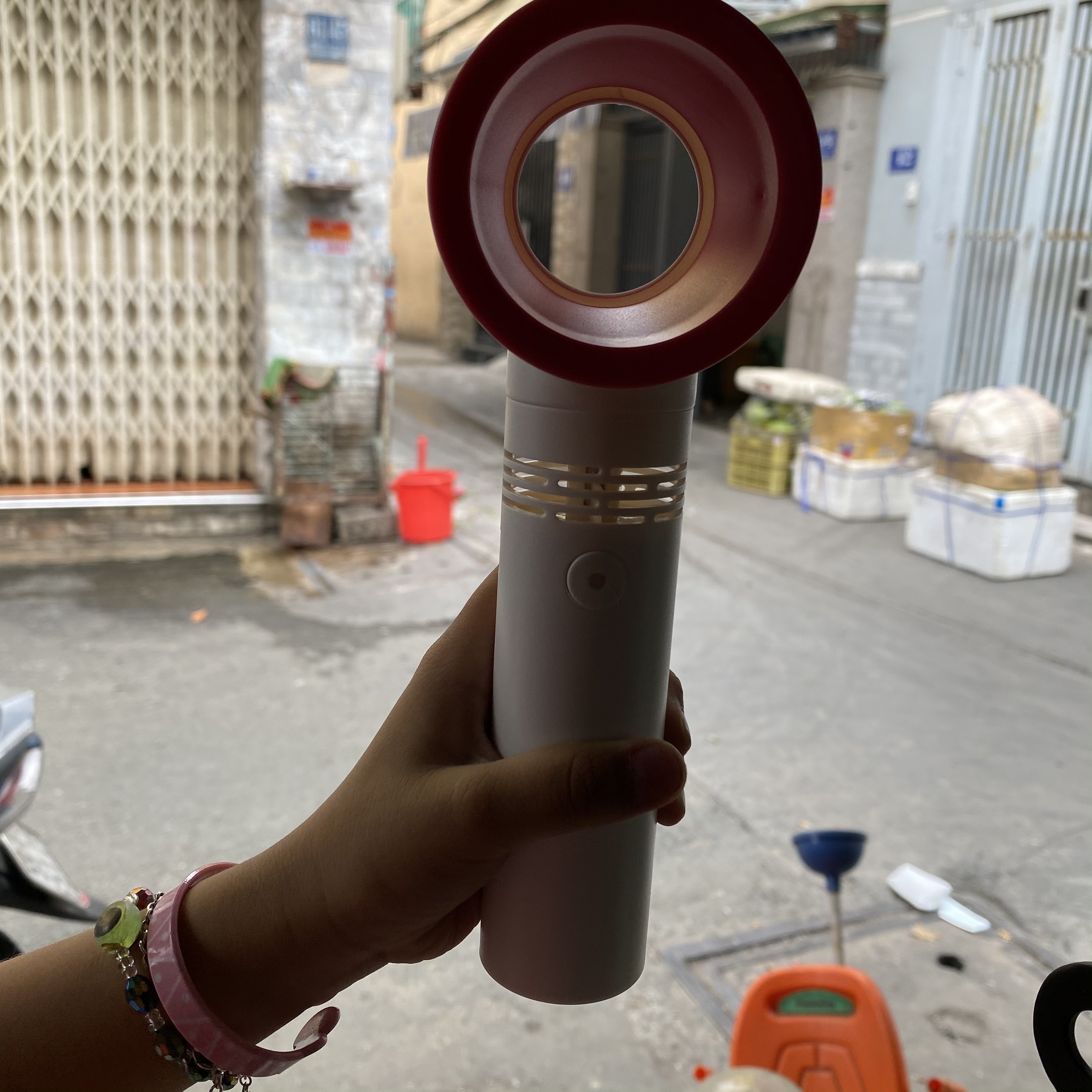 [HCM]QUẠT KHÔNG CÁNH MINI CẦM TAY