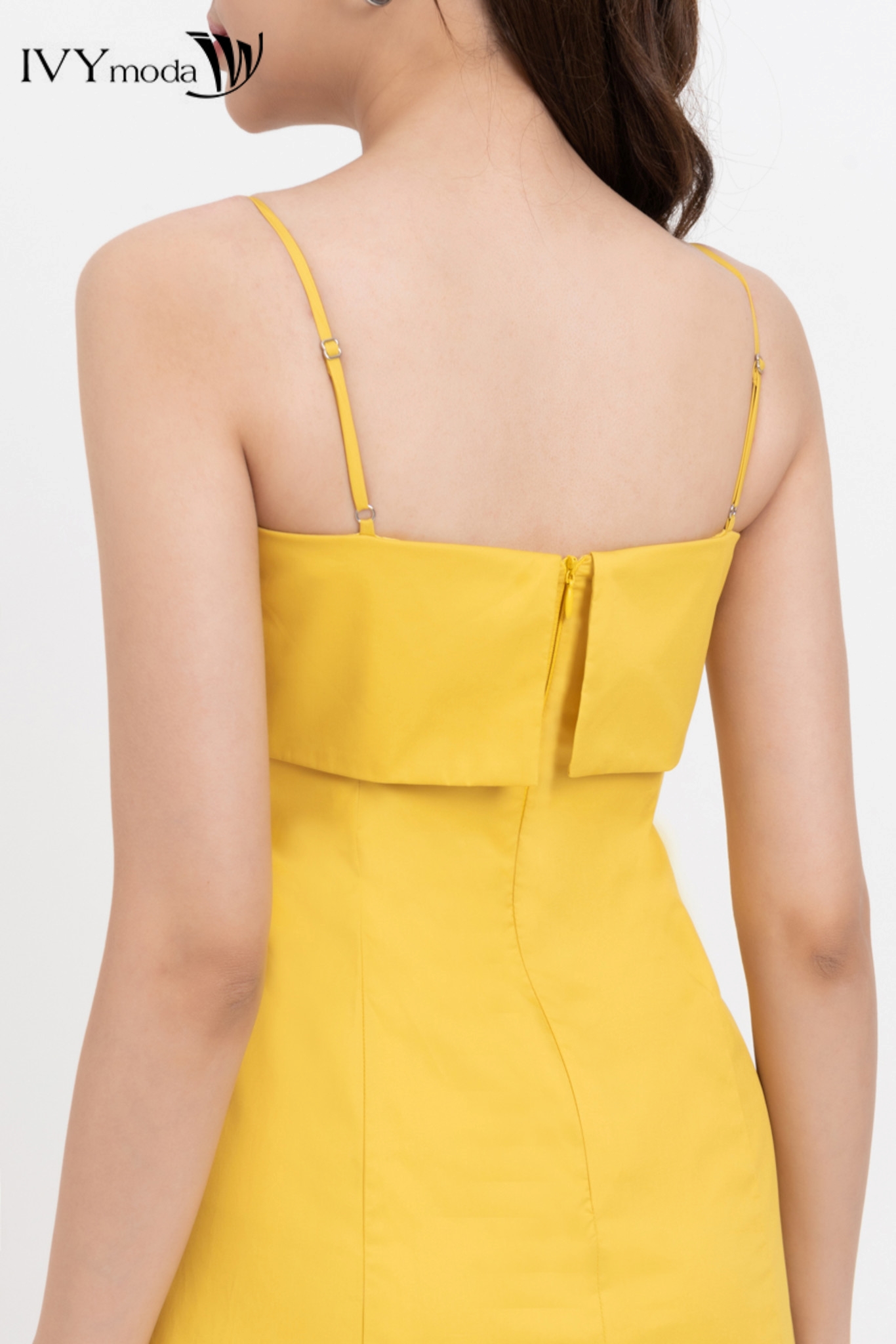 Đầm quây ngực đính khuy IVY moda MS 41M8276
