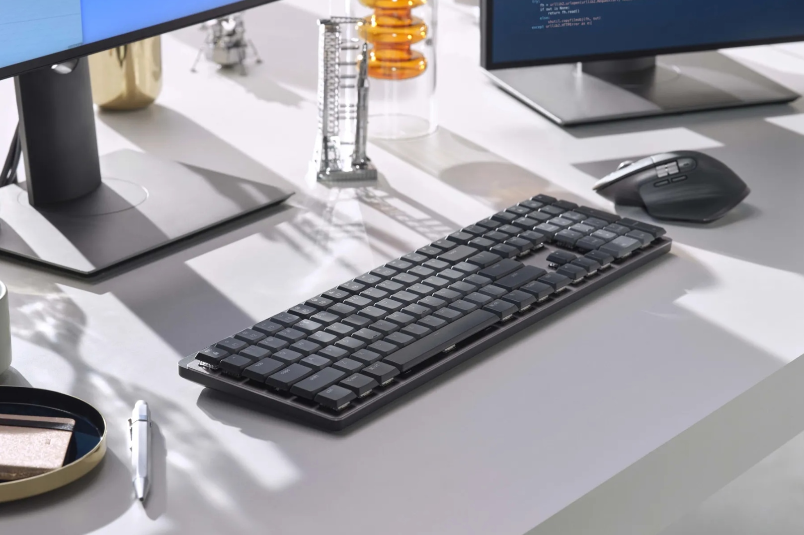 Logitech MX mechanical wireless keyboard-silent Backlit Bluetooth, USB-C rechargeable battery, macOS | windows-authentic