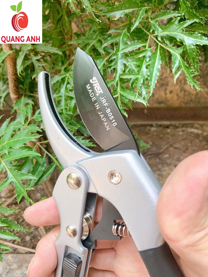 KÉO CẮT TỈA CÀNH CÂY JRF B0510 NHẬT BẢN