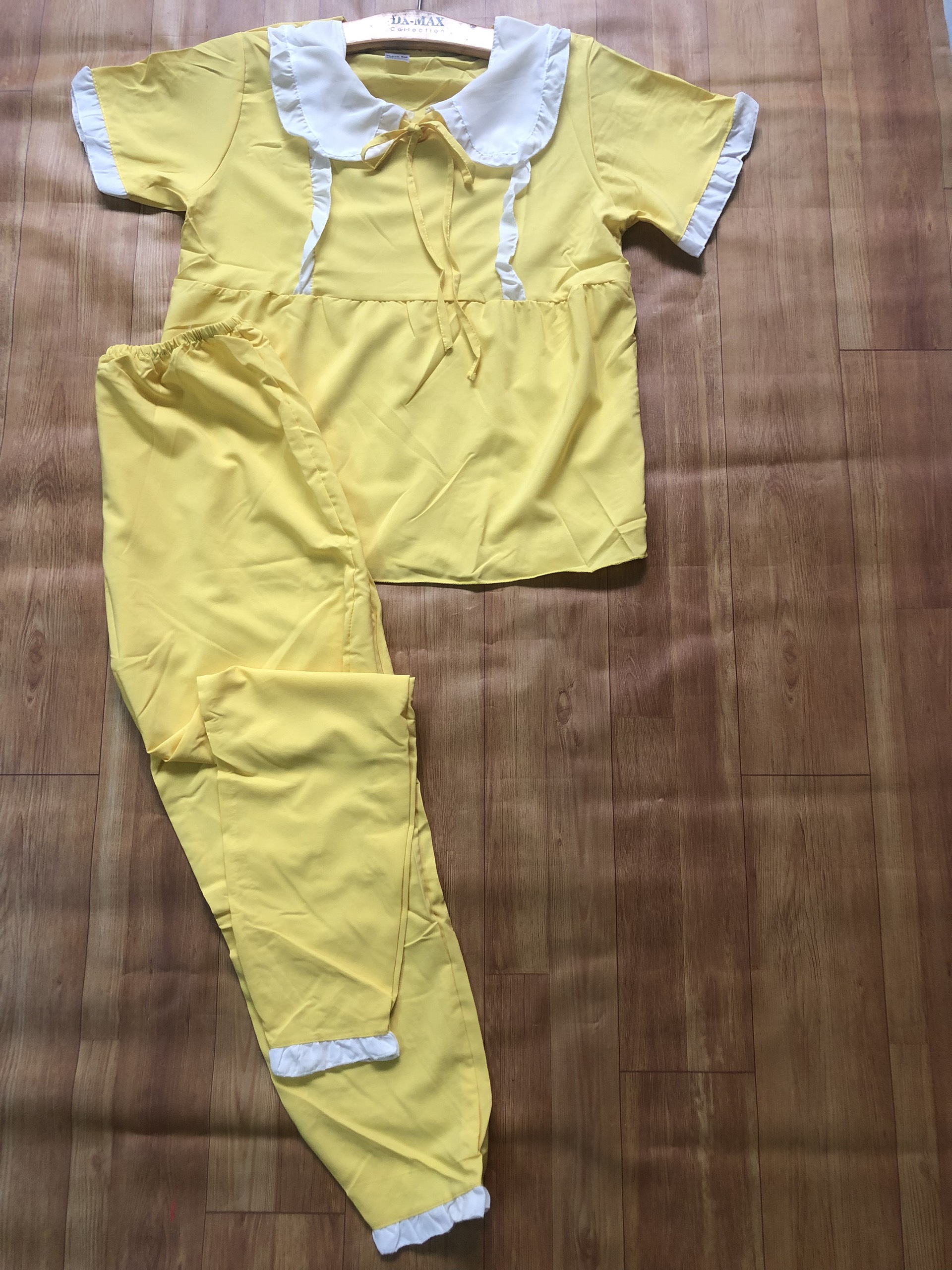 Đồ bộ pijama tay ngắn vải kate lụa cổ bèo cột nơ mềm mại freesize dưới 56kg