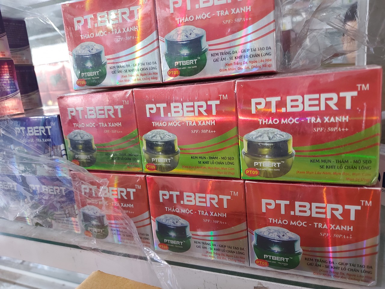 KEM THẢO MỘC TRÀ XANH PT.BERT HŨ 10G, 20G