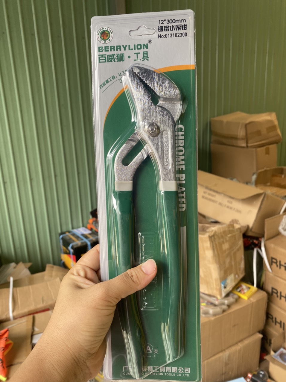 Kìm mỏ quạ BERRY LION 12 inh