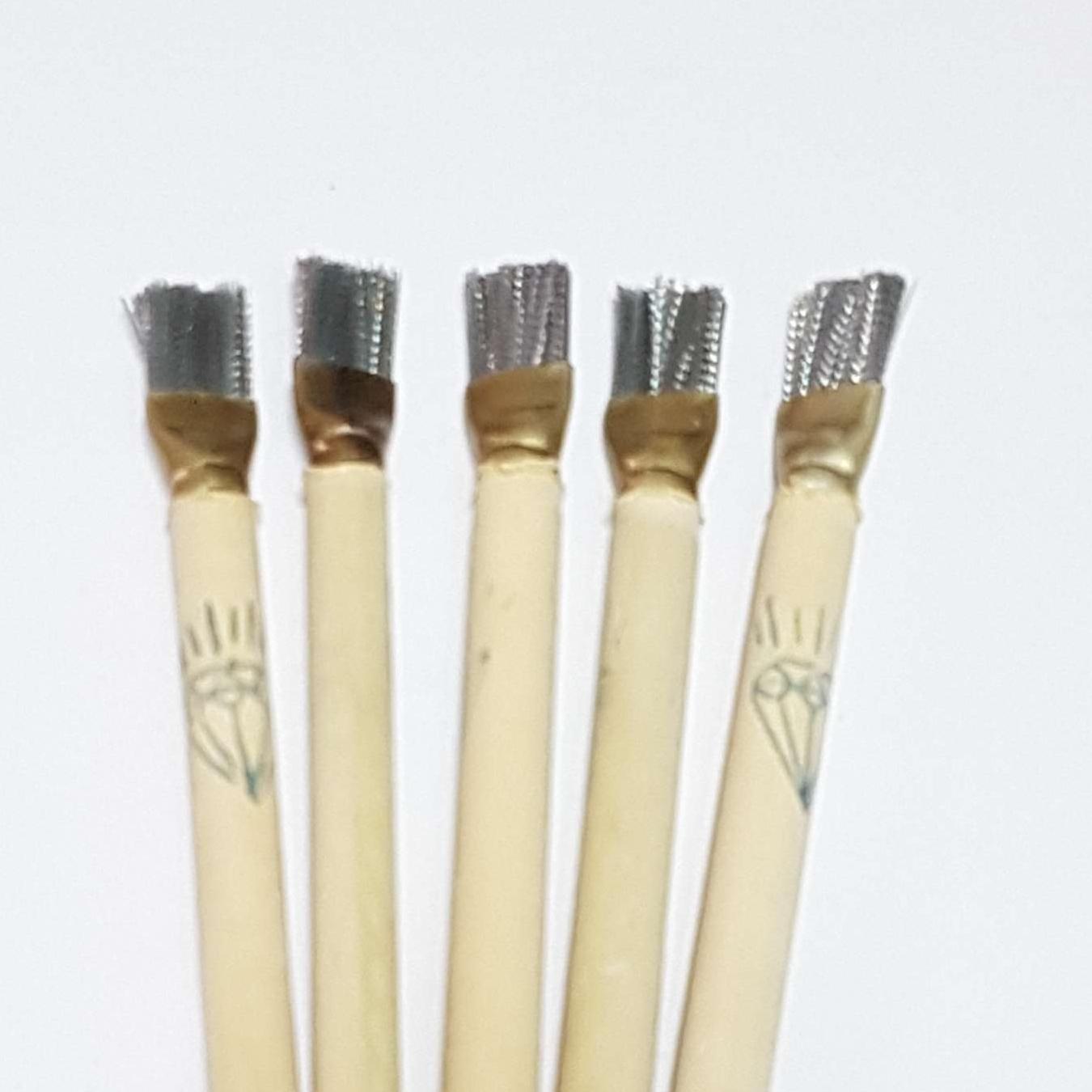 [HCM]Cọ sắt , nhựa , thau .2cm x5 cây....
