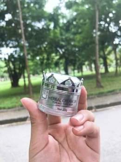 KEM DƯỠNG TRẮNG DA  HERBAL CREAM 3X -Freeship