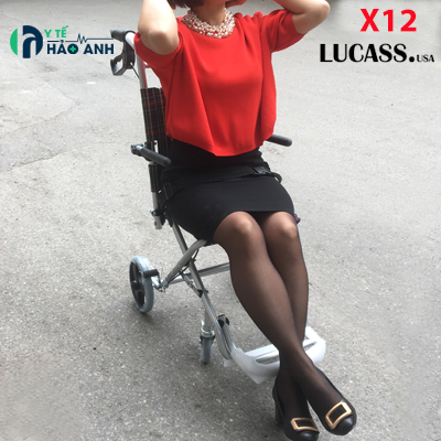 Xe lăn du lịch siêu nhỏ nhẹ Lucass X12
