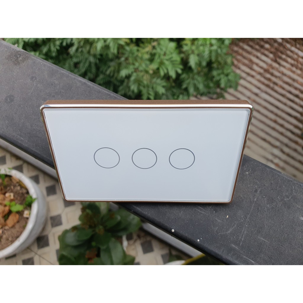 Công tắc Tuya viền nhôm, viền vát kim cương mặt kính cao cấp hệ Tuya - Smart Life, 1-4 nút, 2 màu đen trắng - hình chữ nhật, Zigbee.