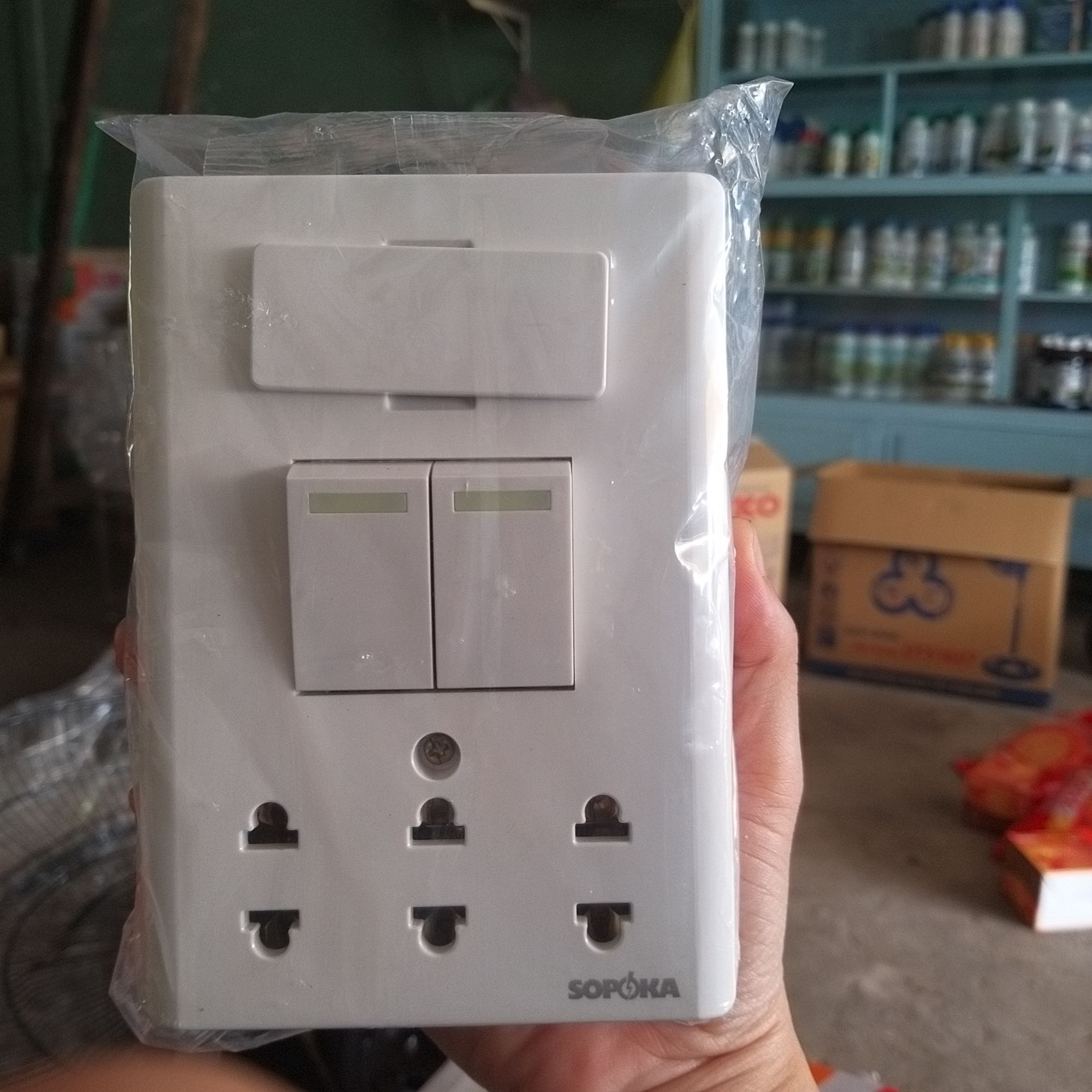 Bảng điện cao cấp SOPOKA E4A