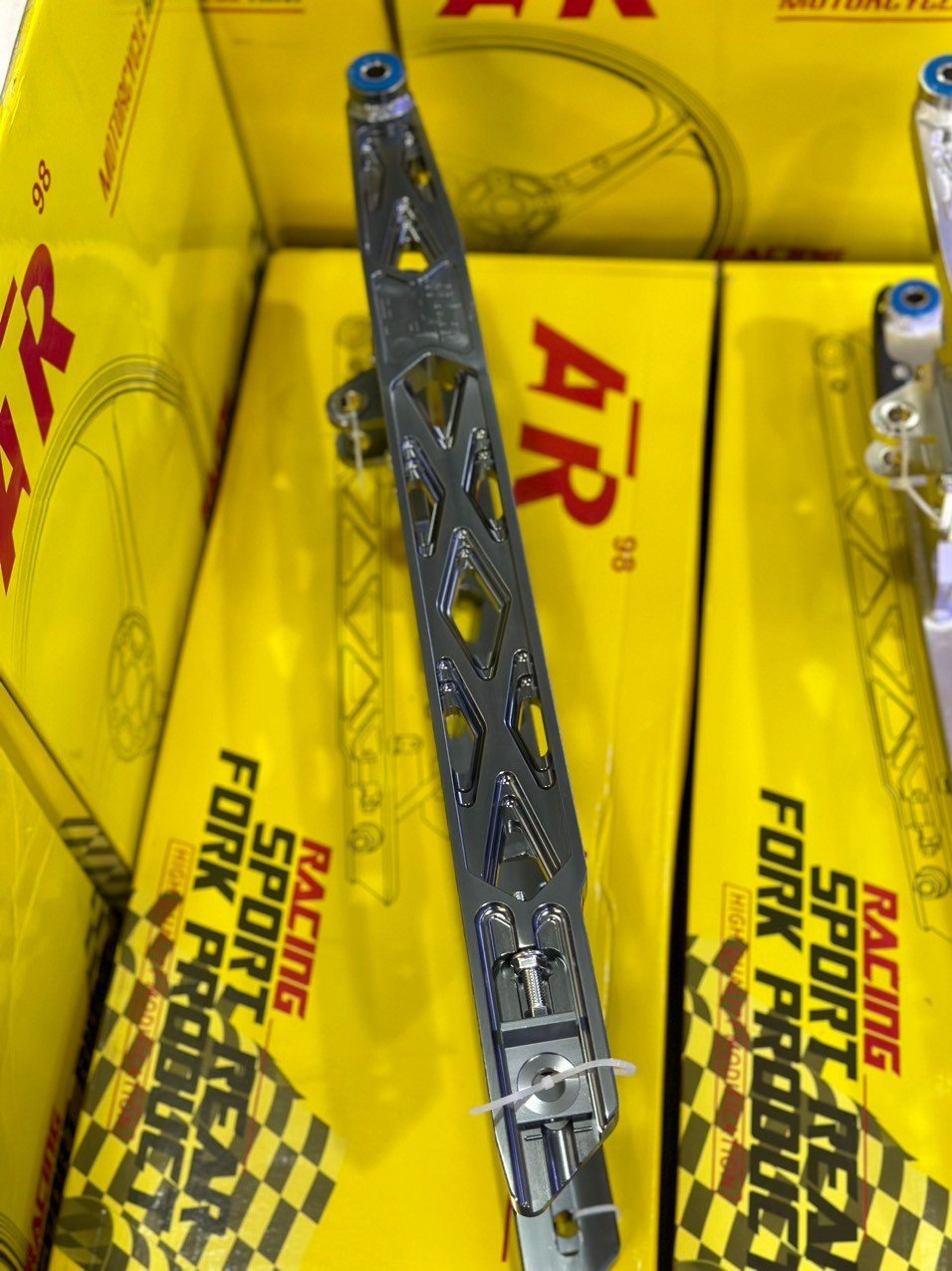 Gấp nhôm CNC AT kiểu Magicboy gắn Winner, Winner X, Sonic phutungxe