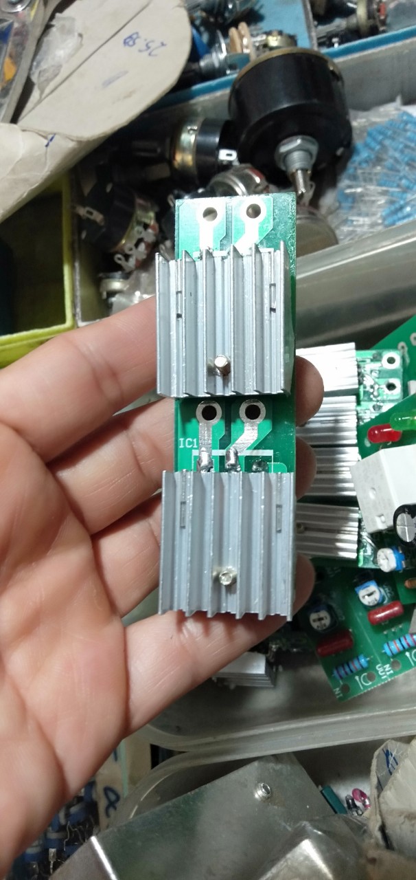 mạch đổi điện 220v sang 110v dòng 41A
