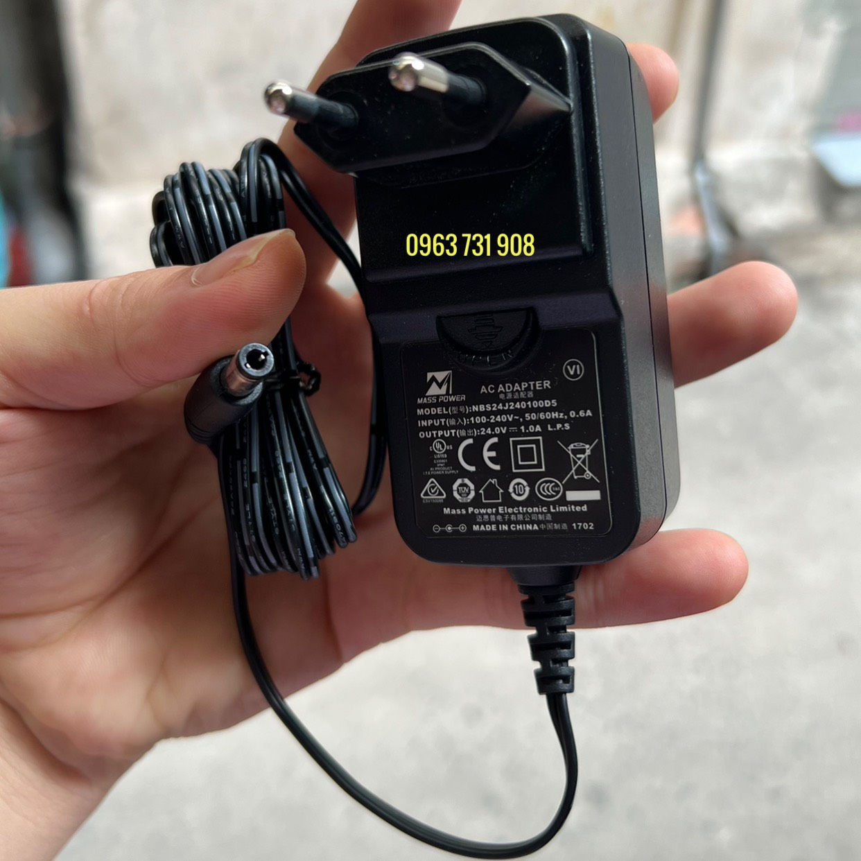 Adapter nguồn 24V-1A loại cao cấp