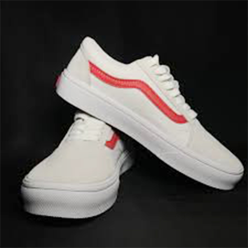 giày thể thao nữ vans old skool-hotgirl99-giày vans trắng viền đỏ kiểu dáng thể thao dễ kết hợp với nhiều loại trang phục tạo cho bạn sự mạnh mẽ,cá tính,năng động,trẻ trung,sản phẩm được tặng kèm hộp