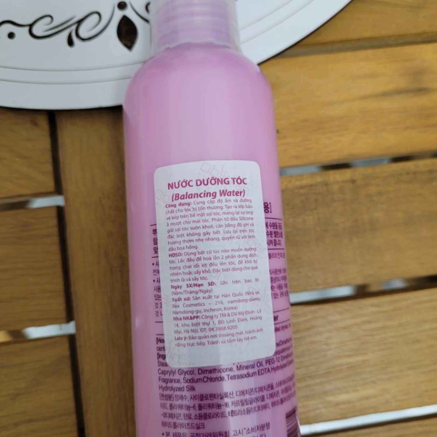 NƯỚC XỊT DƯỠNG TÓC HOA HỒNG OBSIDIAN 250ML