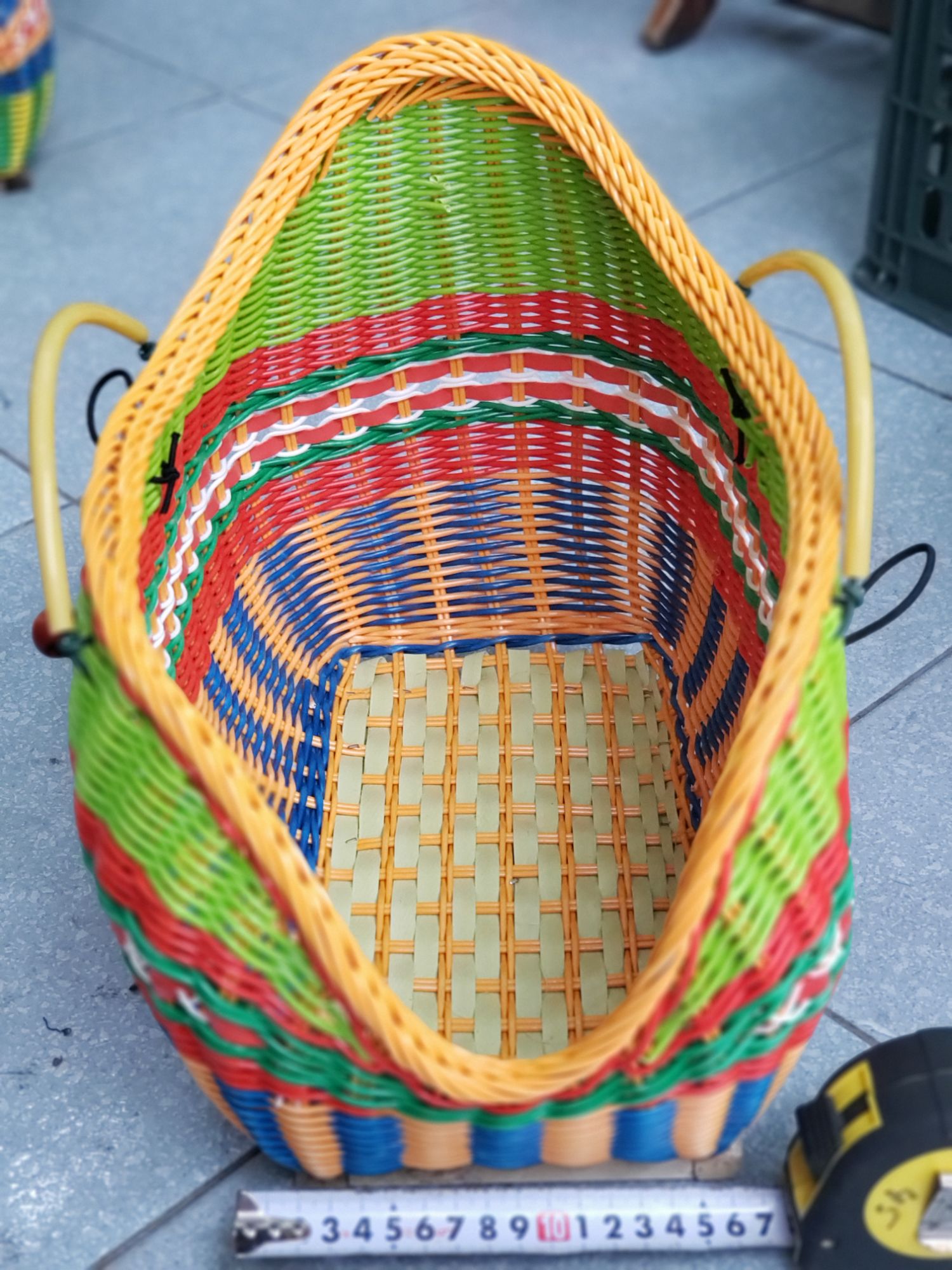 Giỏ Gà chó , mèo , gà
