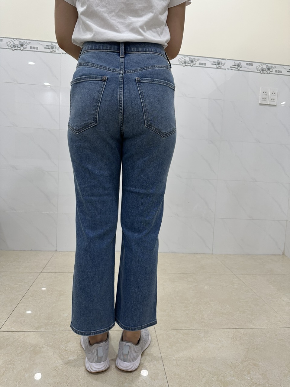 Jean nữ E.X.P.R.E.S dài. xuất xịn, ống đứng (cắt tag)