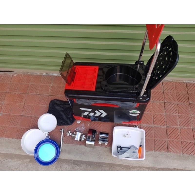 thùng DAJWA 32 lít full pass . thùng đựng cá . giá rẻ  (cam kết đổi trả trong 2 tuần đầu)