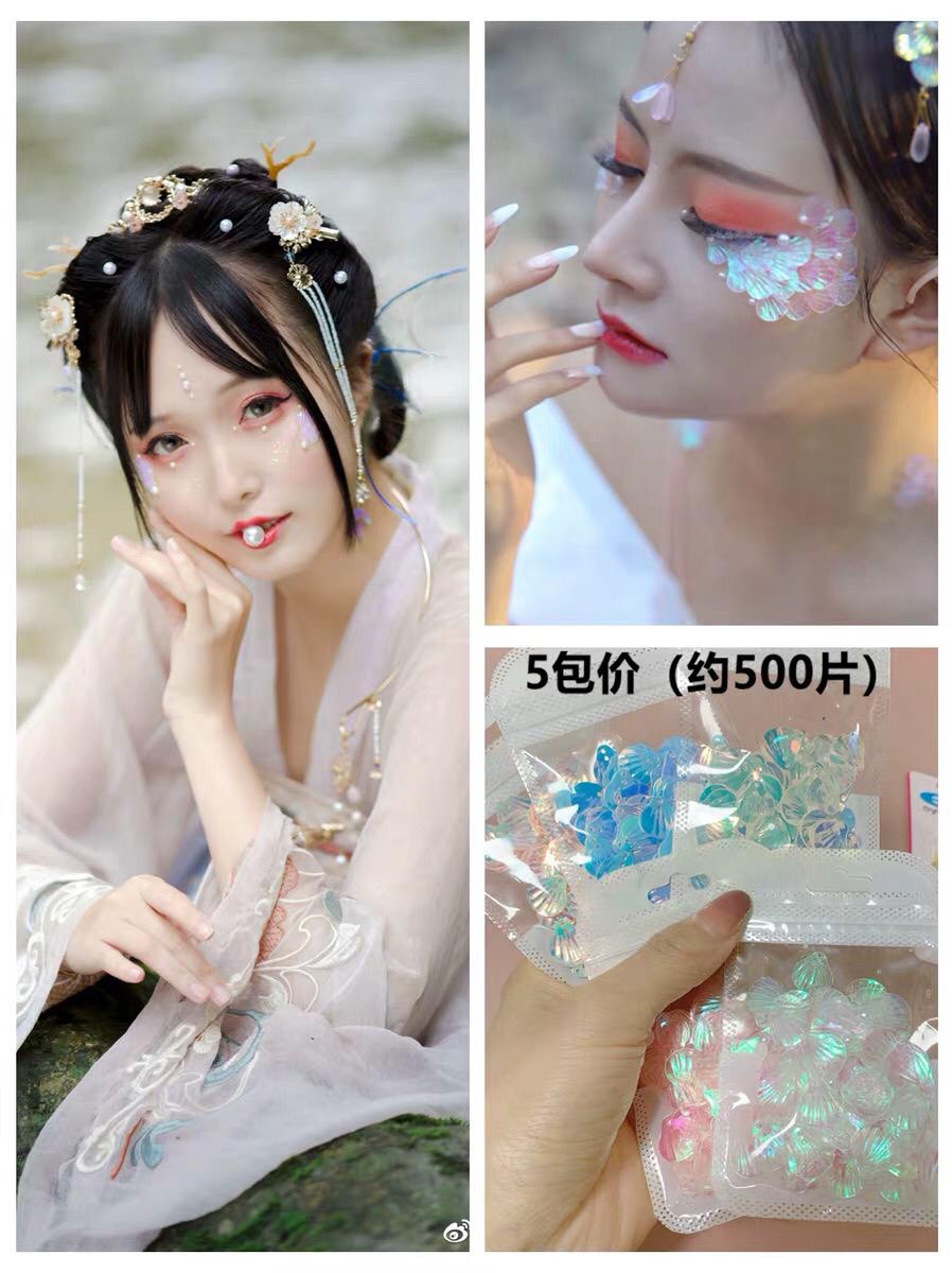 Hạt nhiều màu đính mắt