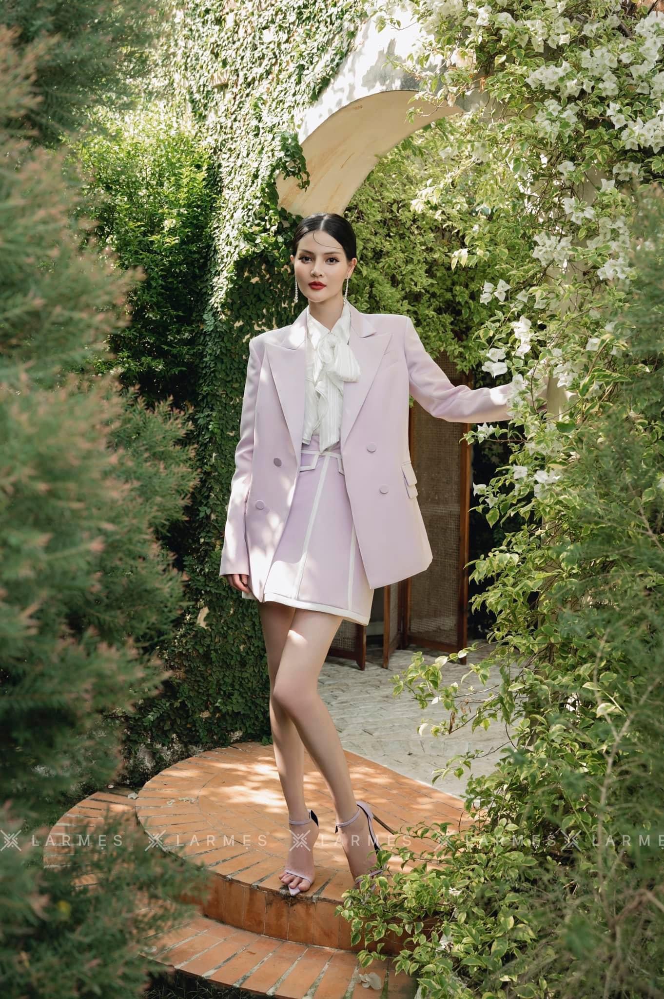 LARMES - Áo vest nữ Stella