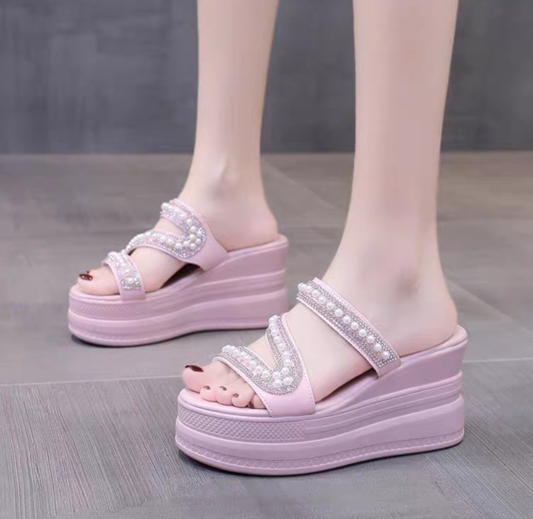 Dép xuồng quai chéo ngọc