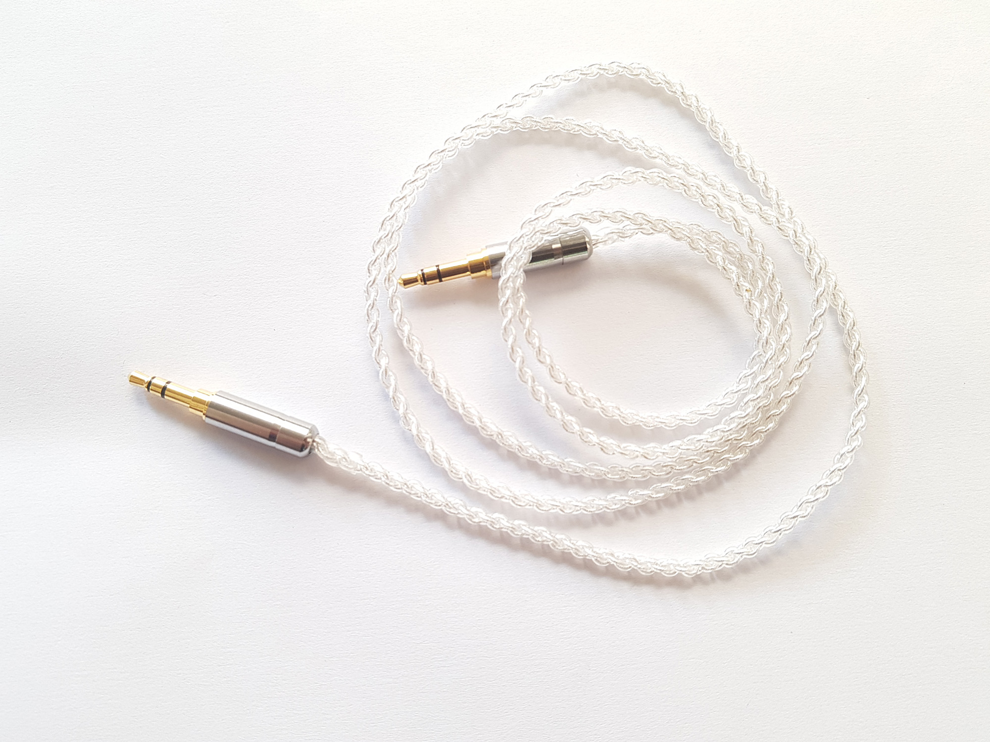 Dây 2 đầu 3.5mm 4 lõi mạ bạc ( Cáp AUX ) chất lượng cao