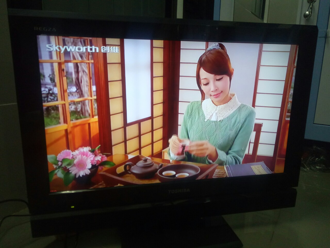 Tivi toshiba 24" phụ kiện đầy đủ cần thanh lý