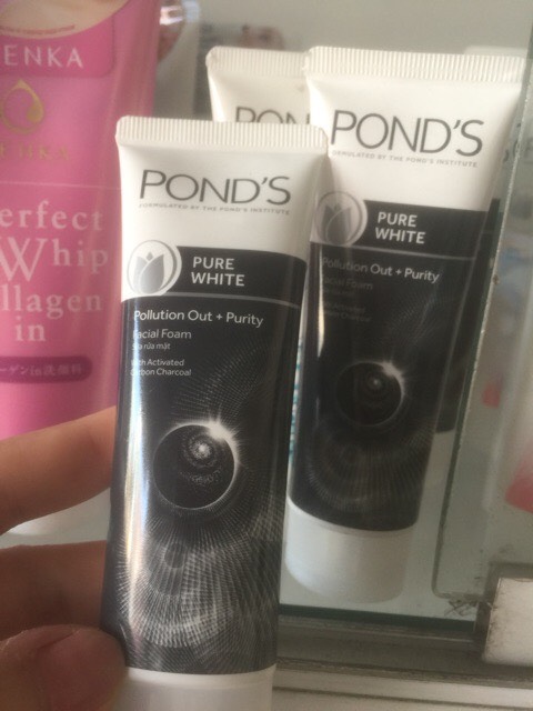 Sửa rửa mặt Pond đen 50g (00203)