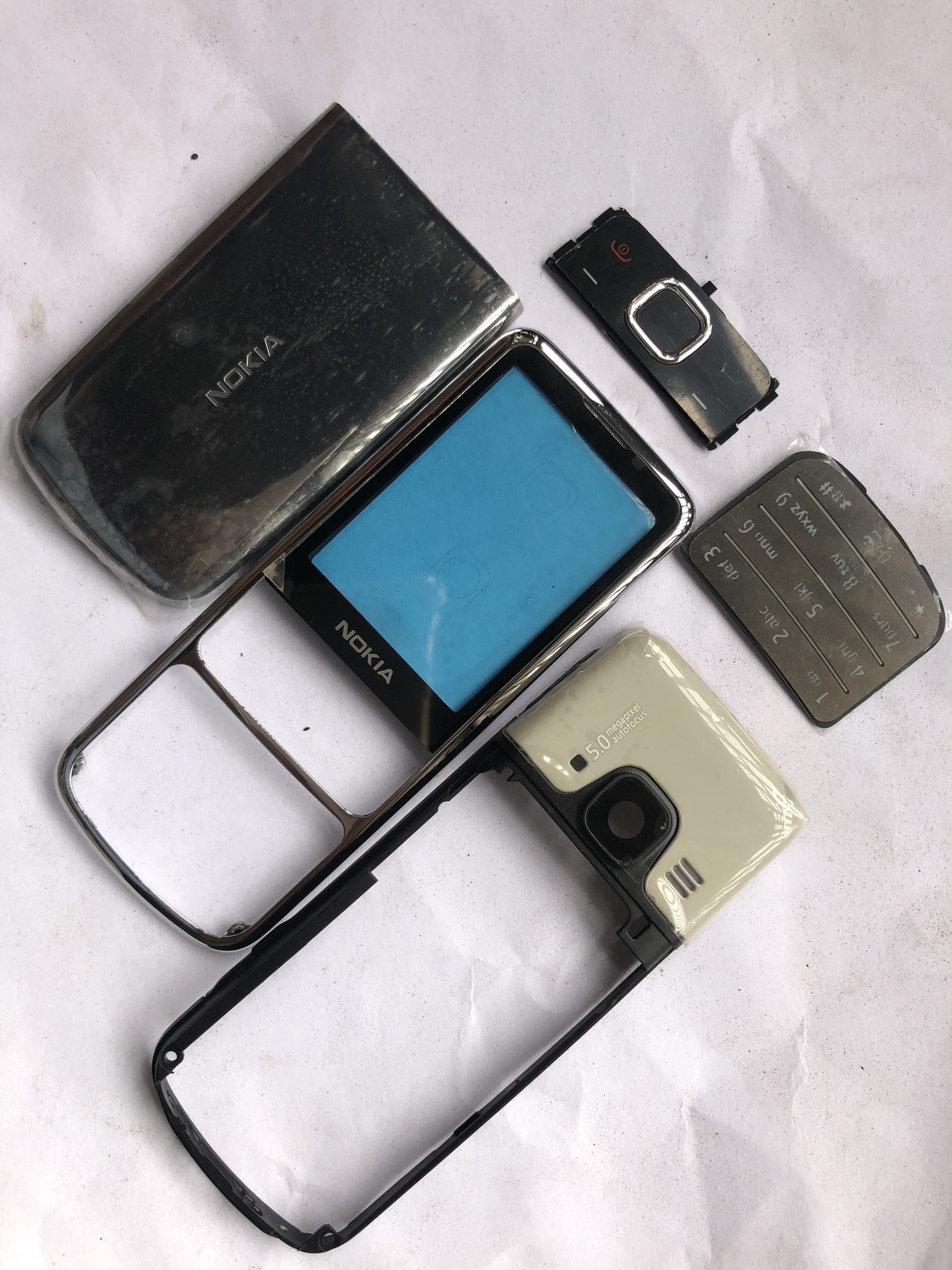 Vỏ Nokia 6700