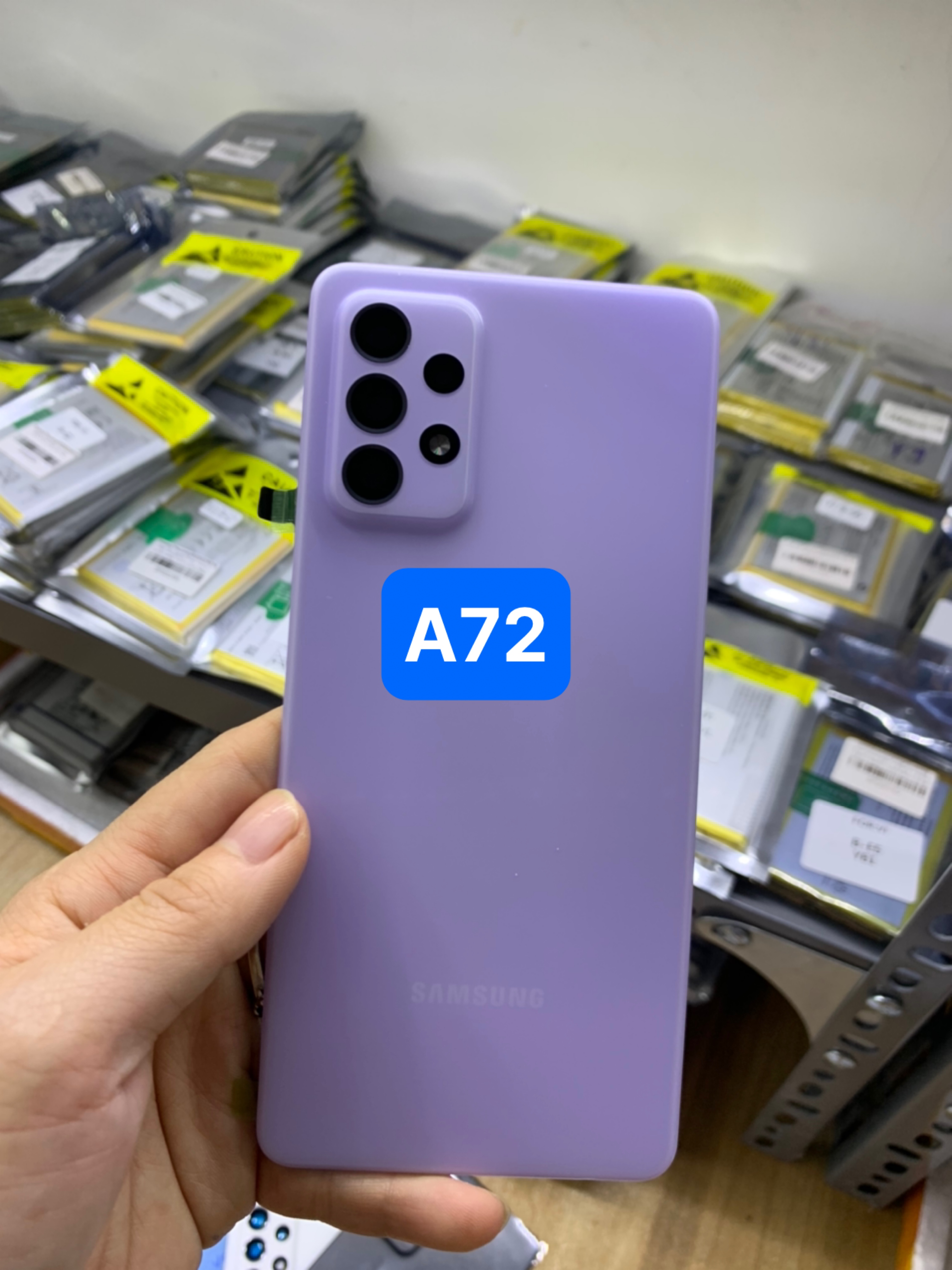 Nắp lưng sau zin mới điện thoại sam sung a72 có kèm kính camera
