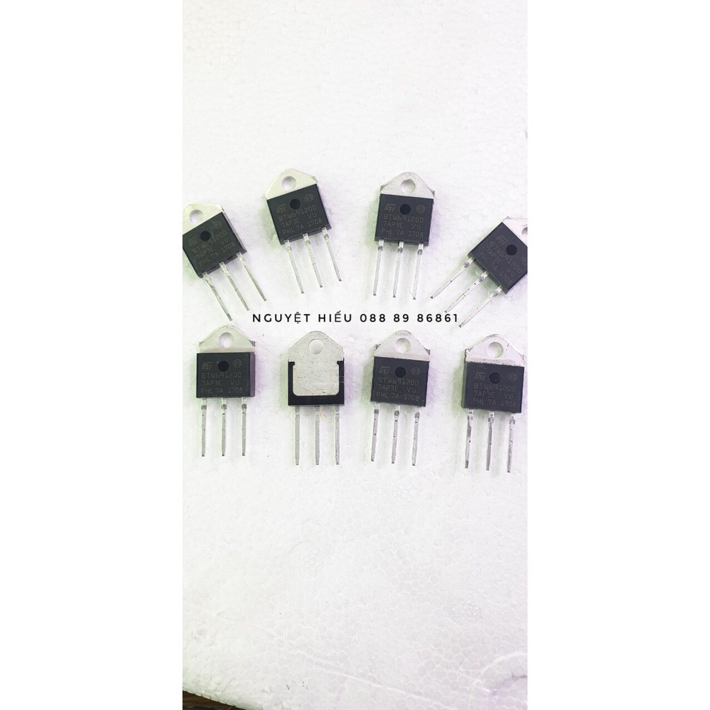 2 con thrysistor chân cắm btw691200