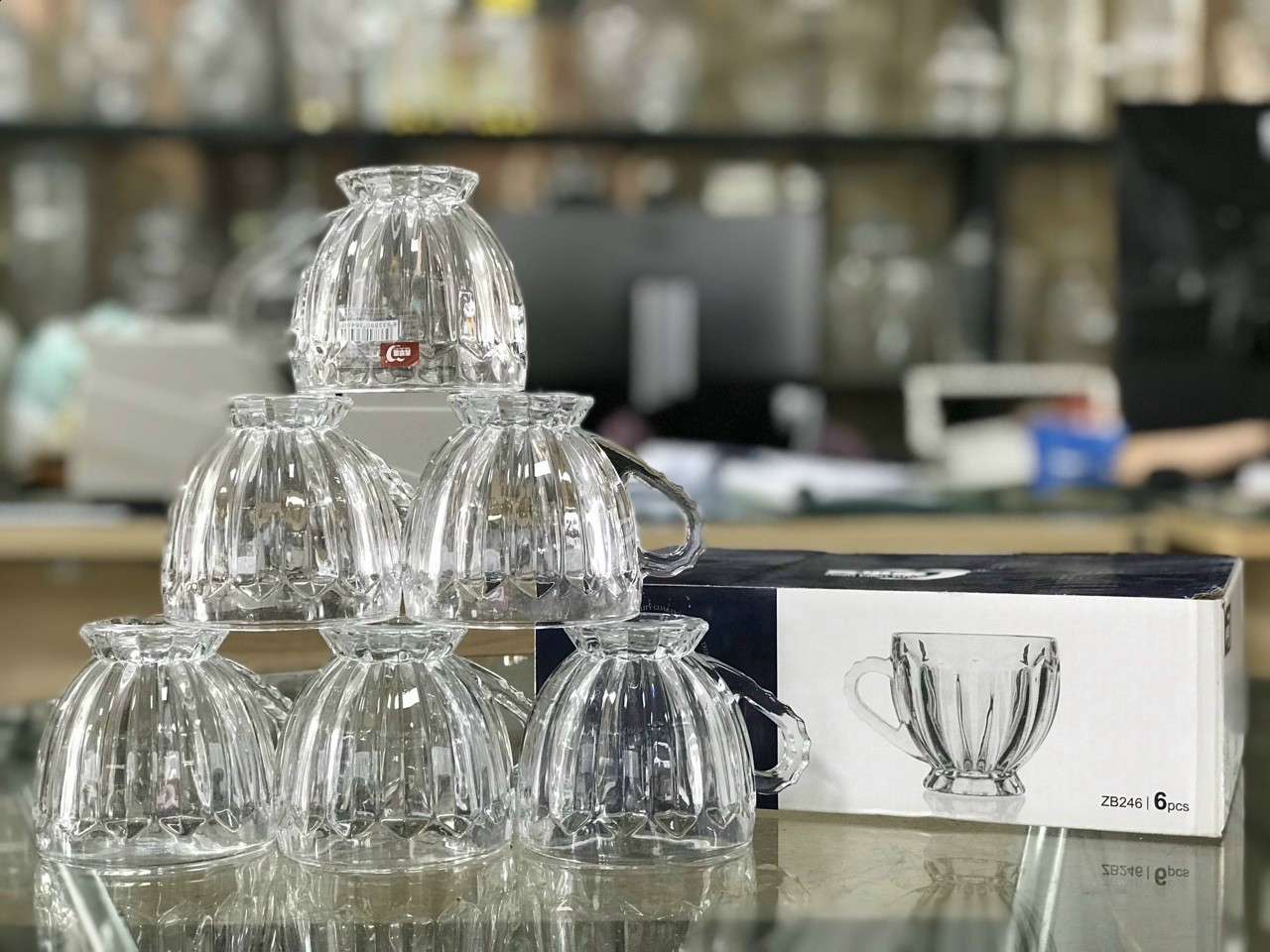 Bộ 6 ly cốc thủy tinh có quai trắng