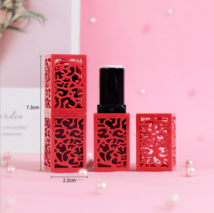 5 Vỏ son sáp_vuông đen và đỏ, hoa văn_nguyên liệu làm son handmade.