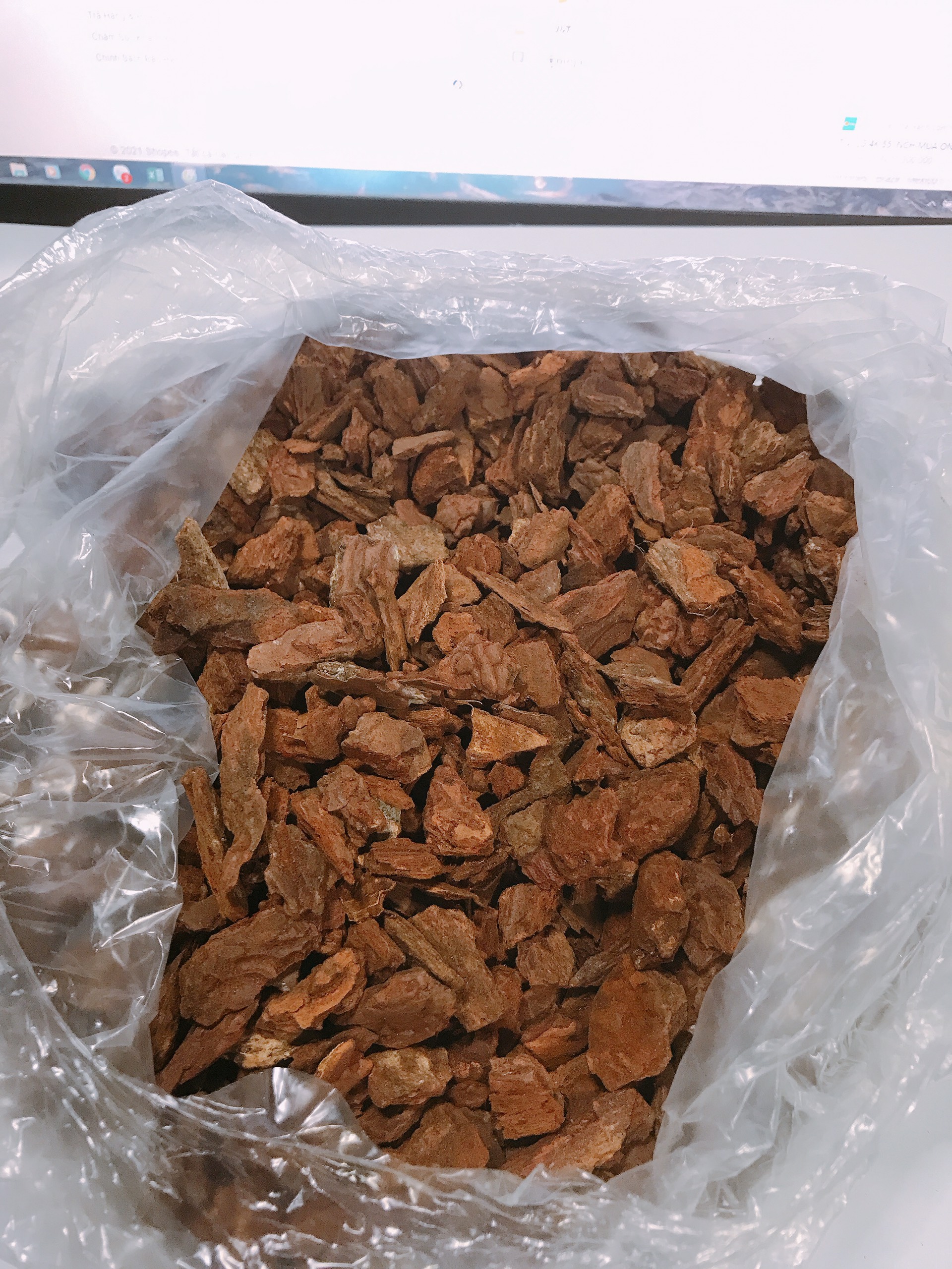Vỏ thông trồng lan đã xử lý, size 1,2cm ( túi 500gram)