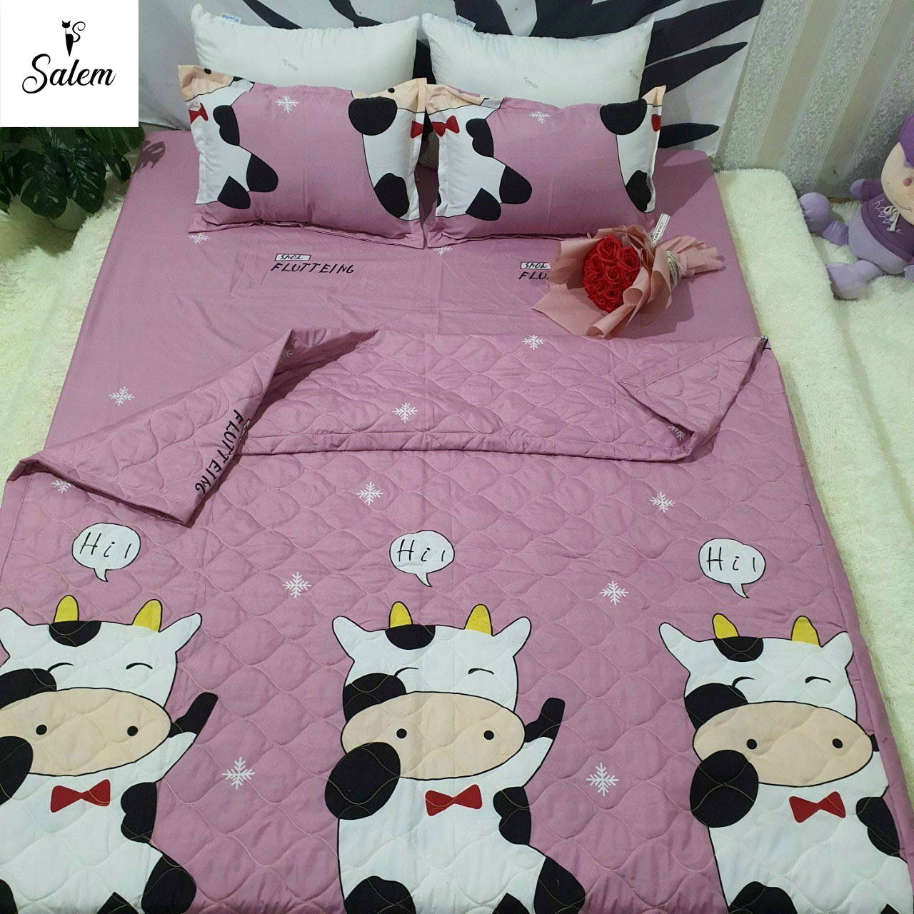Bộ Chăn Ga Vỏ Gối 5 Món BÒ HỒNG ( 1 Drap + 2 Vỏ Gối Nằm + 1 Chăn Hè + 1 Vỏ Gối Ôm )