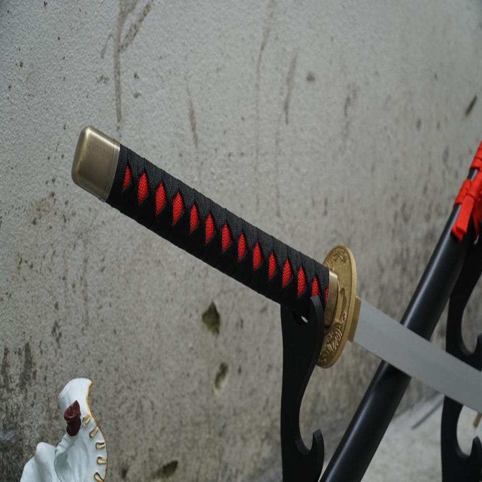 Kiếm gỗ katana đen đỏ lưỡi bạc