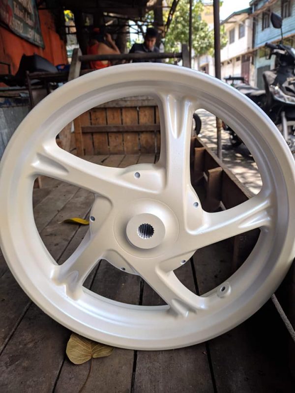 Sơn Samurai sơn xịt xe máy H231* MÀU TRẮNG ÁNH XANH