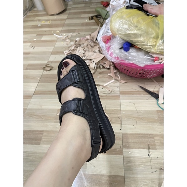 Giày dép sandal đế đúc quay ngang học sinh