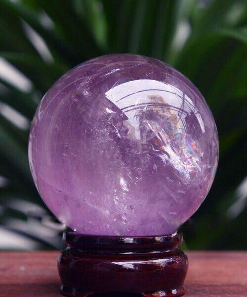 [HCM]QUẢ CẦU ĐÁ PHONG THỦY THẠCH ANH TÍM ĐƯỜNG KÍNH 6CM- TẶNG KÈM CHÂN ĐẾ