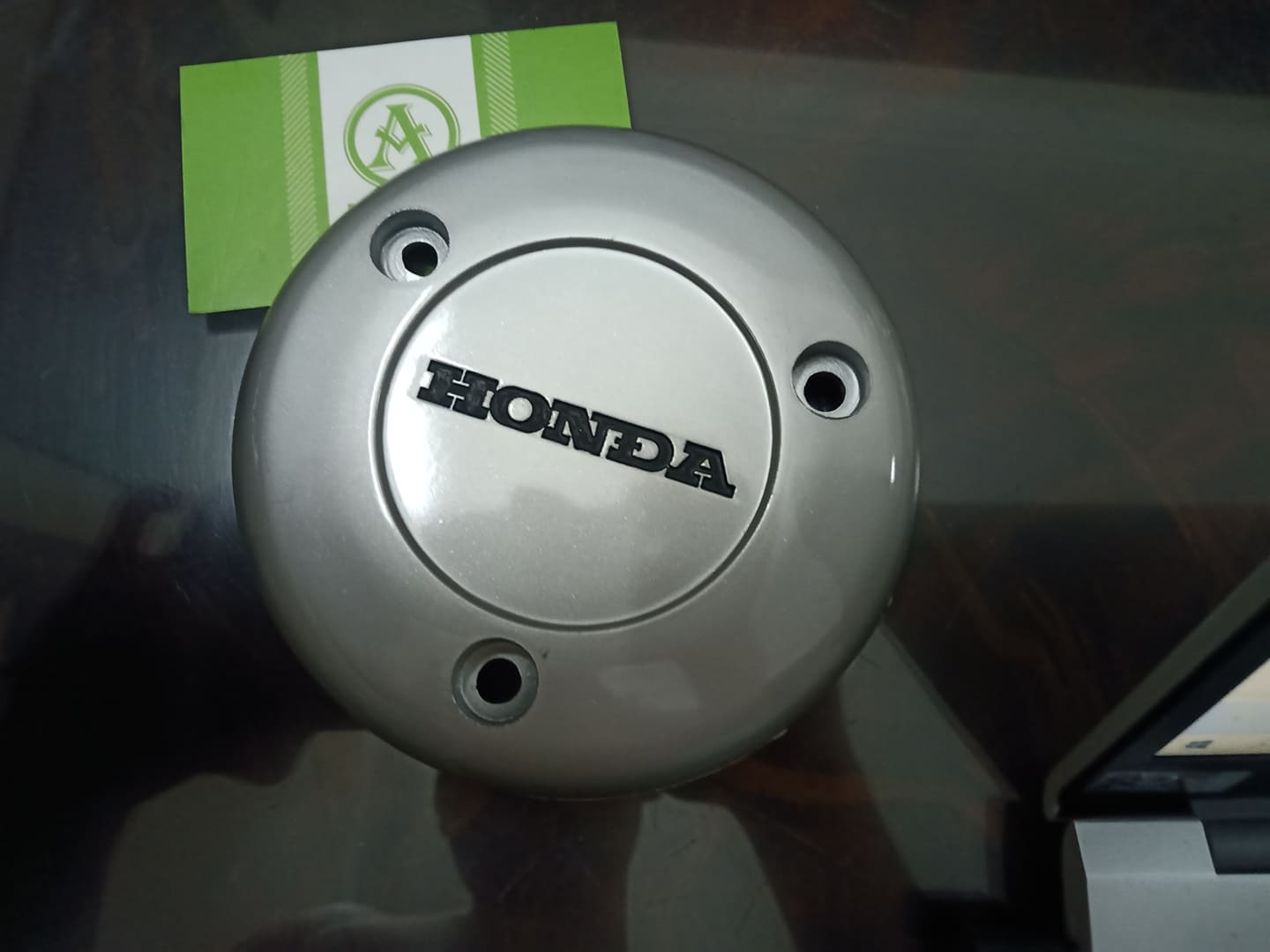 CHỤP MỦ NỒI WAVE FUTURE MÀU BẠC ( KHÔNG CHỮ HONDA )