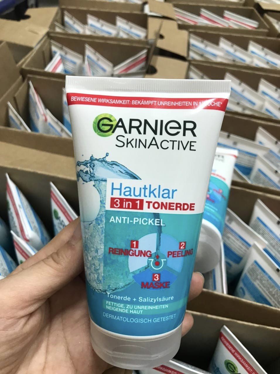 Sữa rửa mặt Garnier Đức