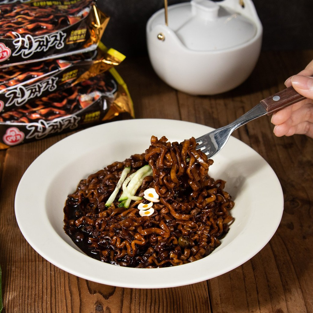 (New) Mì ăn liền - Mì trộn xốt tương đen 75g Ottogi