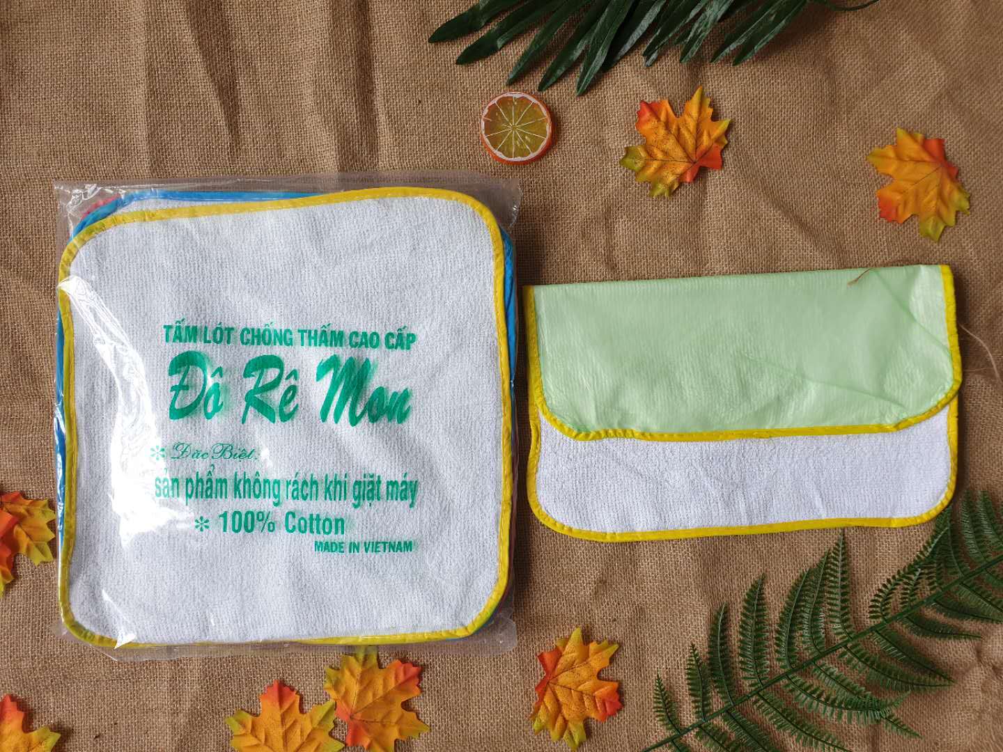 SET 10 TẤM LÓT CHỐNG THẤM DOREMON (loại 1 giặt máy được)