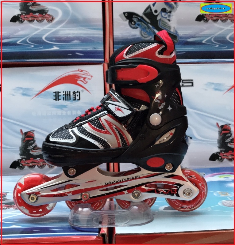 Mua Giầy trượt patin người lớn - trẻ em có đèn flash tặng bảo vệ tay chân, mẫu mới 2021