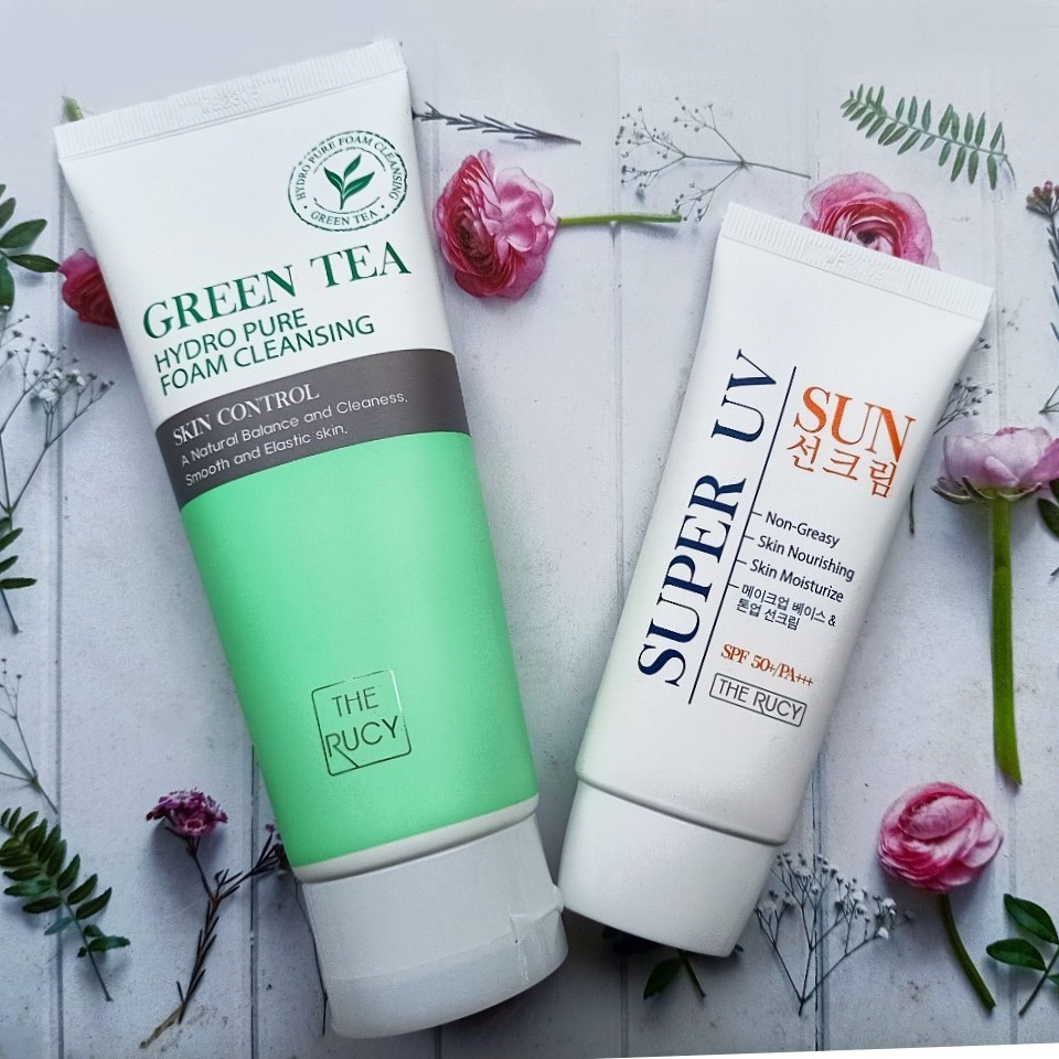 The racy luxury Sun cleaner and sunscreen kit