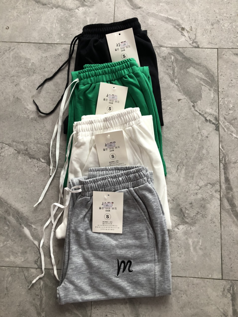 Quần Jogger Bom Bo Gấu Nỉ Da Cá