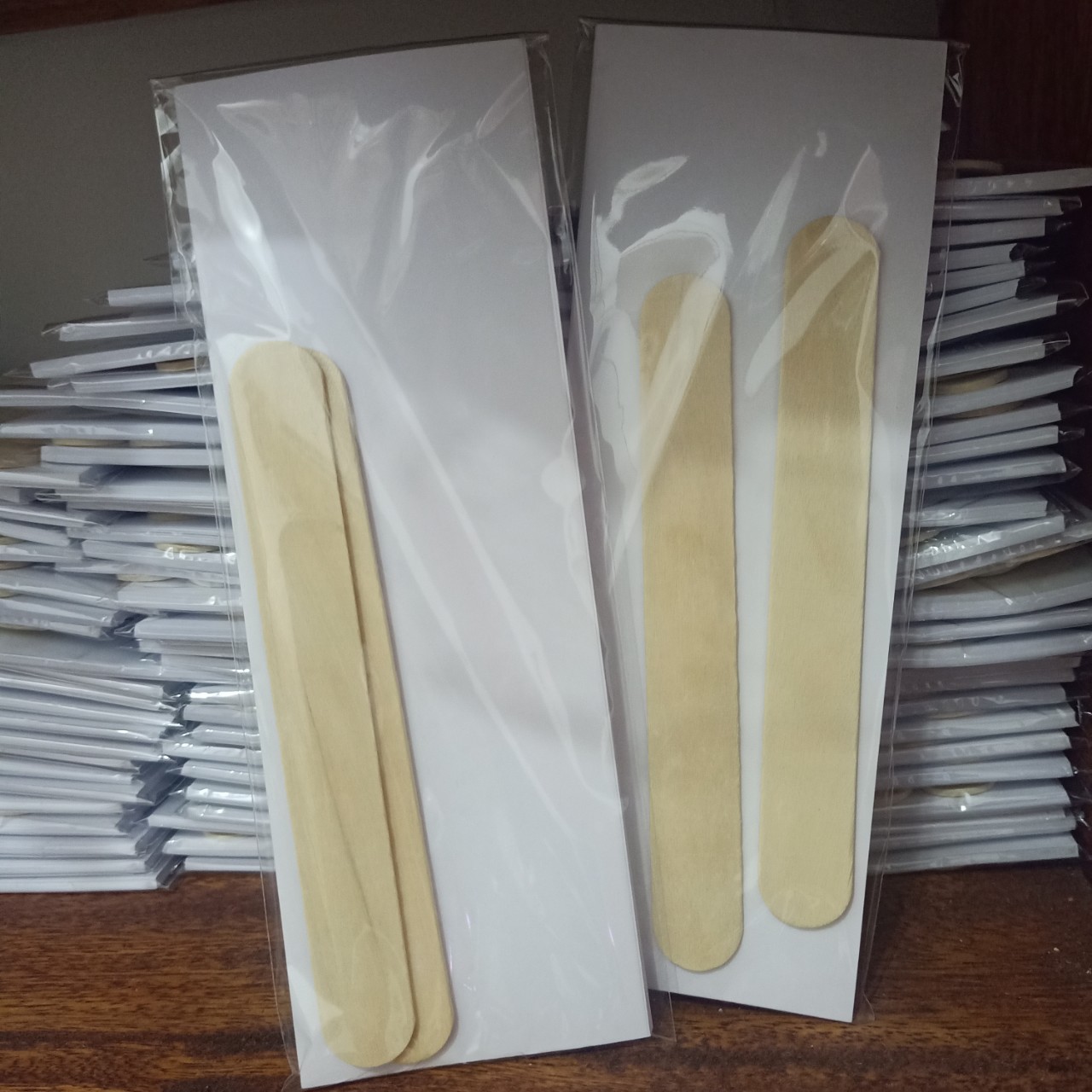 GIẤY WAX LÔNG+QUE GẠT