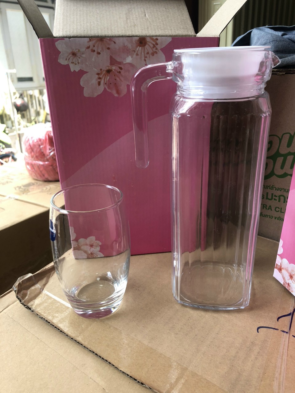 [HCM]BÌNH THỦY TINH 1L KÈM LY